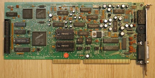 ISA_Creative_SoundBlaster_Pro_CT1330A_f.JPG