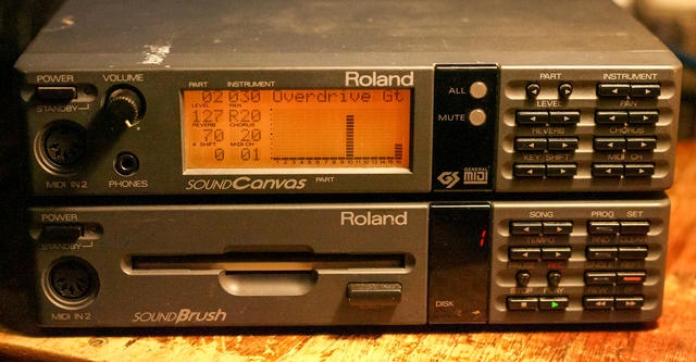 Roland+SoundCanvas-55+and+SoundBrush.jpg